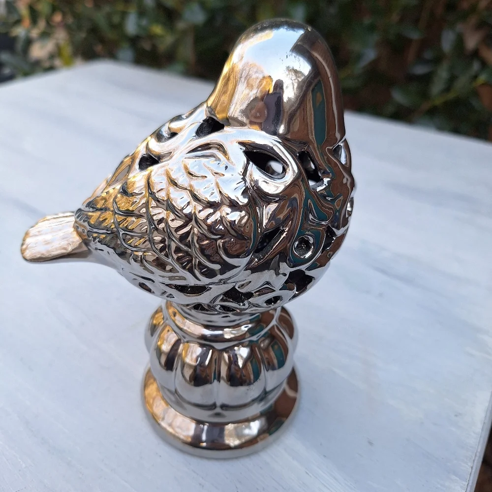 Chrome Silver Bird on a Pedestal Statue Figurine Ceramic Home Decor - Picture 7 of 15
